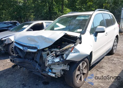 2017 Subaru Forester 2.5I Premium z USA, uszkodzony, nr VIN JF2SJAEC9HH551833